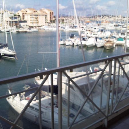Port Frejus Cap Hermes Vue Mer Et Port Pieds Dans L'Eau Piscine Pkg Eksteriør billede